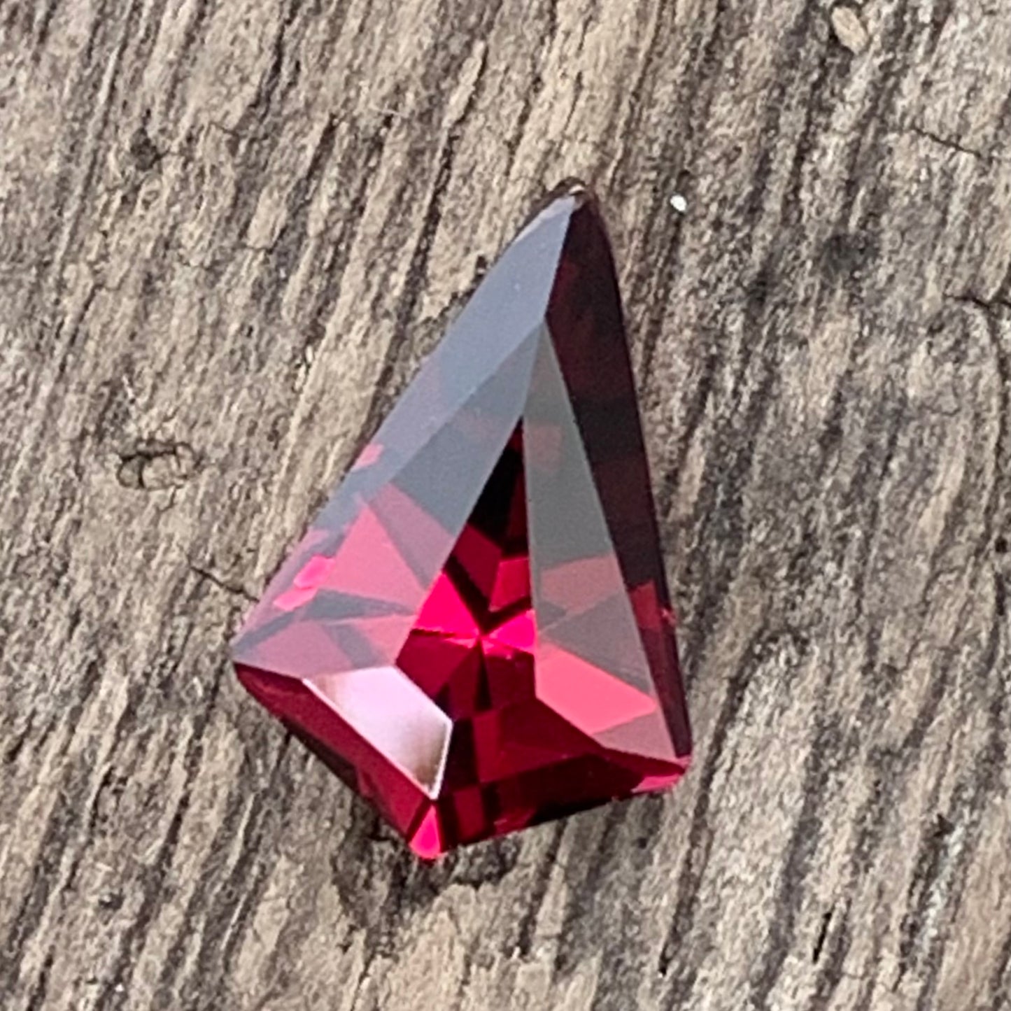 Pinkish Red Garnet Kite 2.25 Ct Natural Unheated Loose Gemstone from Sri Lanka