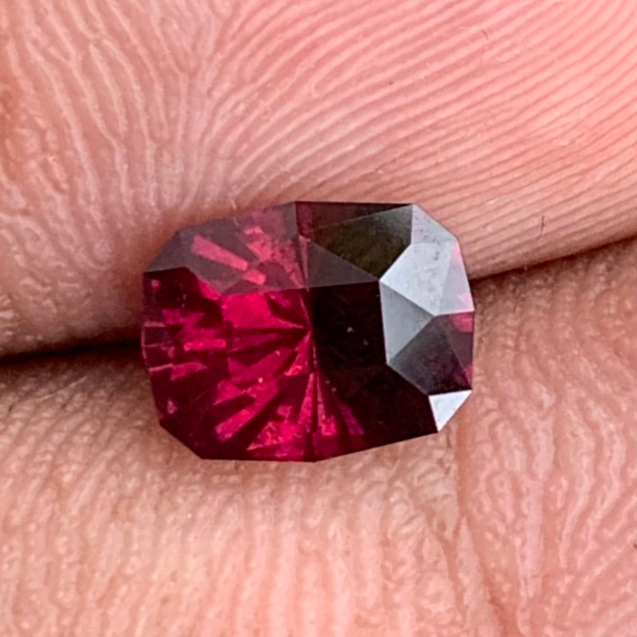 Red Garnet Modified Octagon 1.40 Ct Natural Loose Gemstone For Jewelry Making