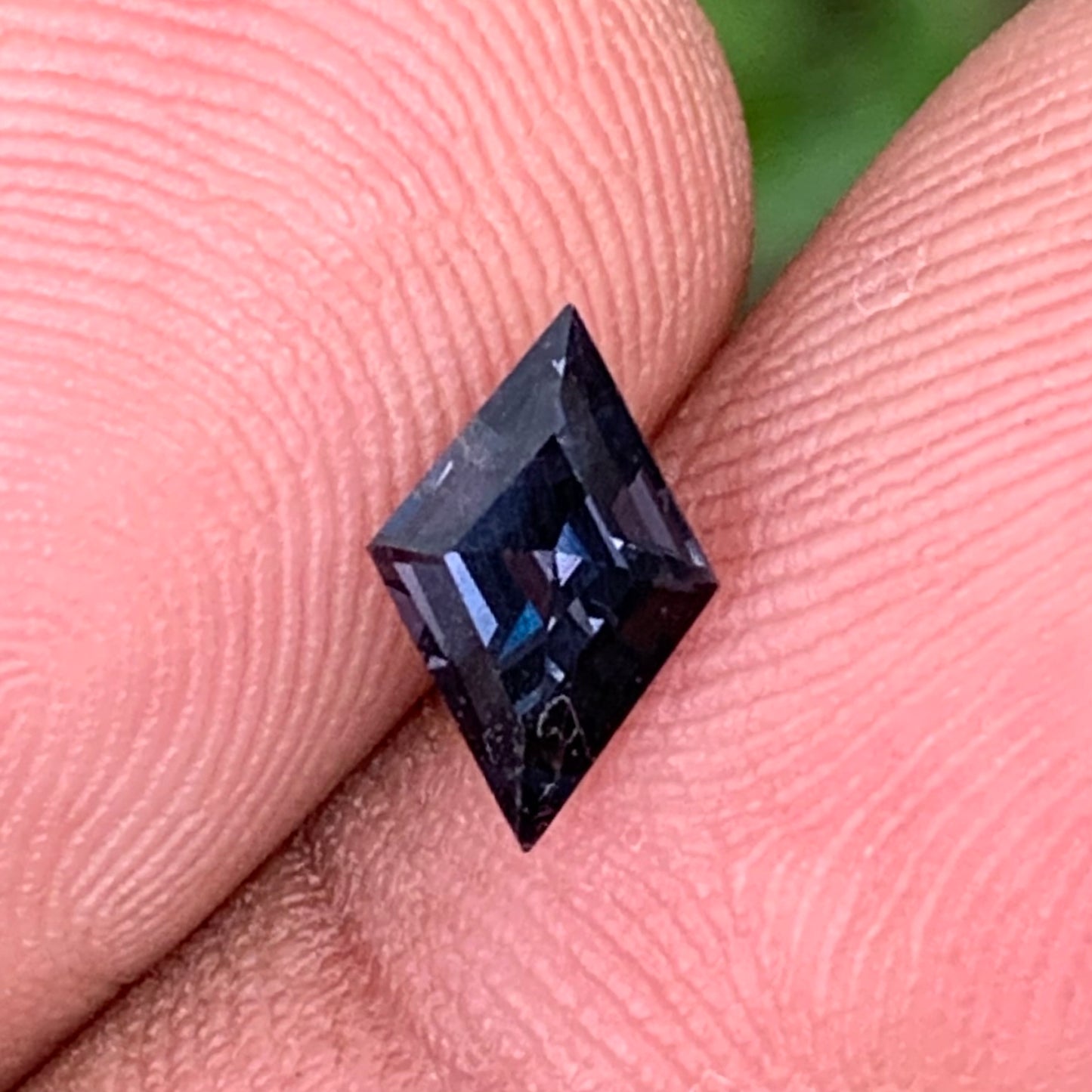 Spinel Kite Deep Purple 0.9 Ct Natural Loose Gemstone For Jewelry