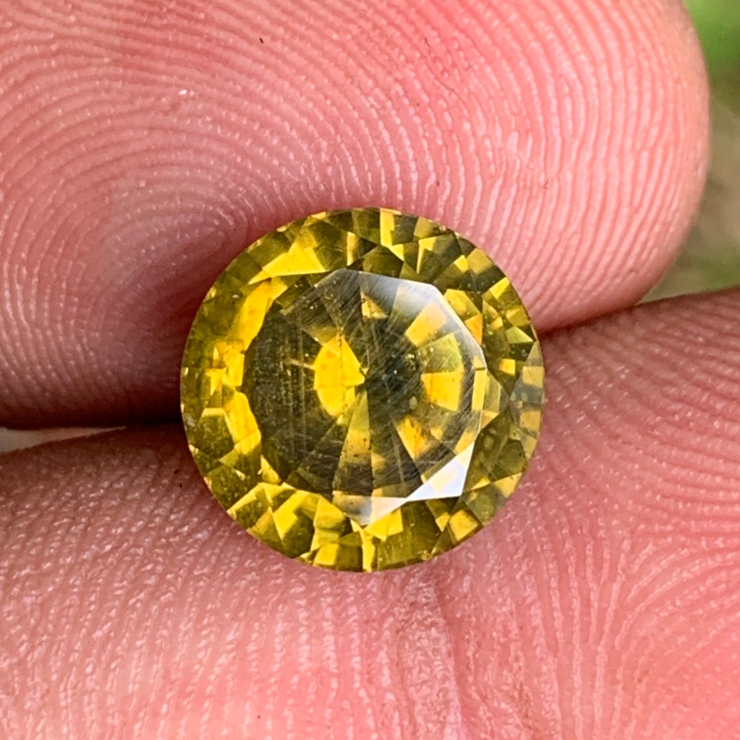 Yellow Zircon 10.4 mm Round 6.71 Ct Loose Gemstone For Contemporary Jewelry
