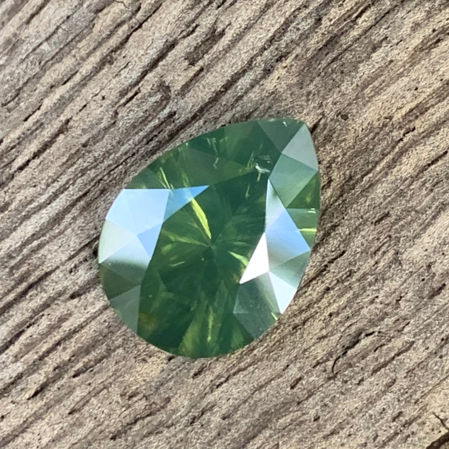 Green Zircon Concave Cut / Fantasy Cut Pear 4.79 Ct Natural Loose Gemstone From Sri Lanka