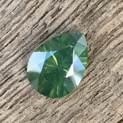 Green Zircon Concave Cut / Fantasy Cut Pear 4.79 Ct Natural Loose Gemstone From Sri Lanka