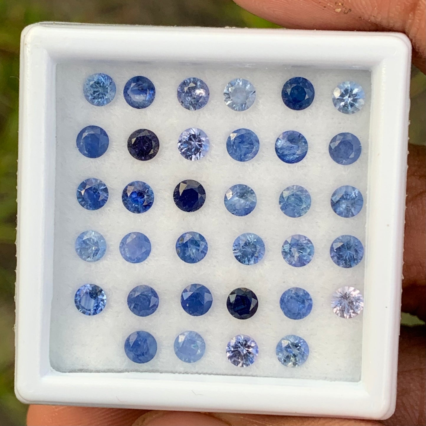 Blue Sapphire 3.3 mm Rounds 5.76 Ct Loose Gemstone Parcel of 34 Stones