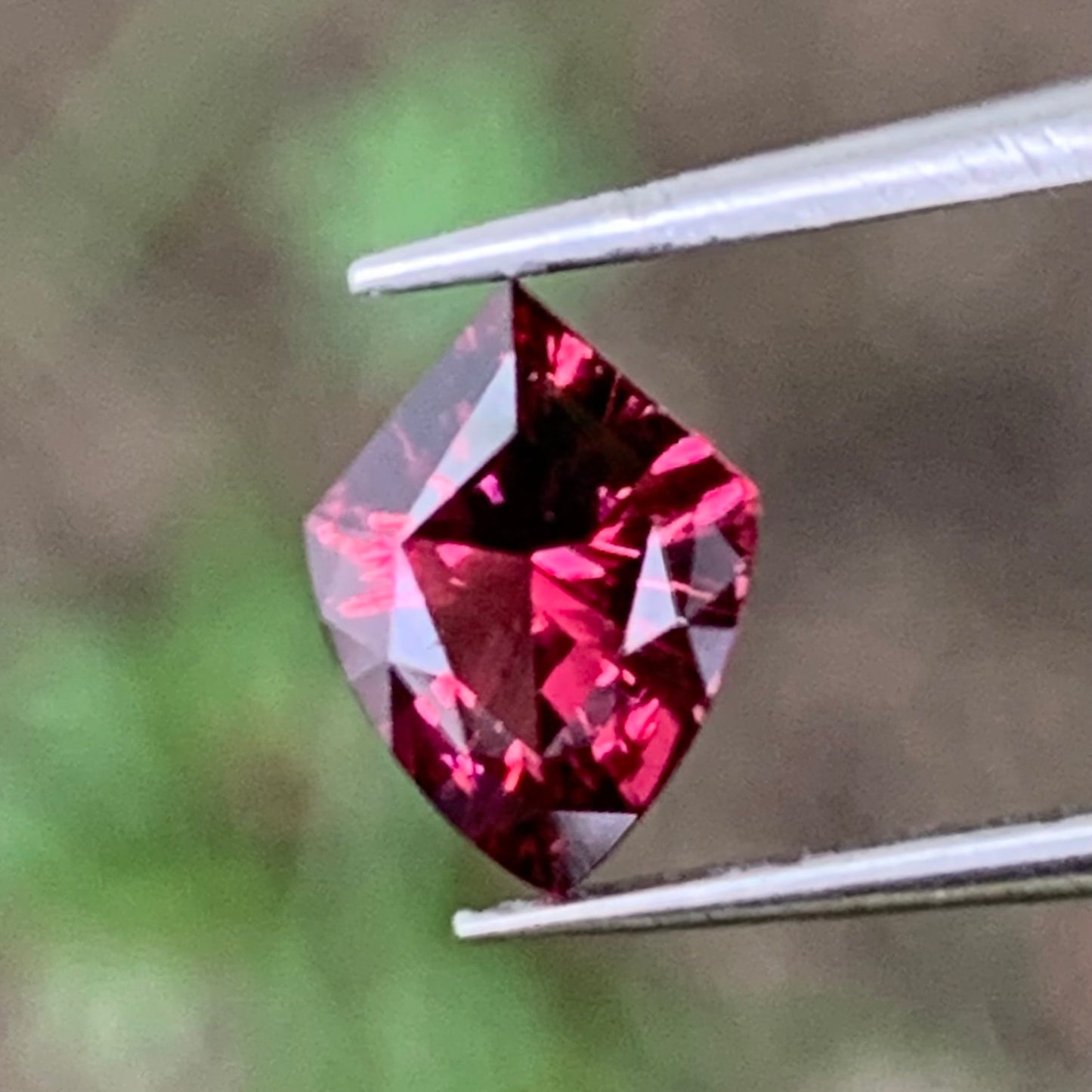 Red Garnet Fantasy / Concave Cut Shield 0.58 Ct Natural Loose Gemstone For Jewelry Making