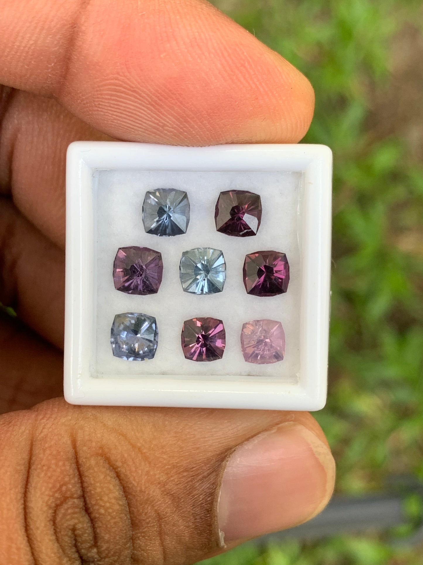 Natural Spinel Signature Flower Cut Loose Gem Parcel of 4.9 Ct / 8 Natural Gemstones For Contemporary Jewelry