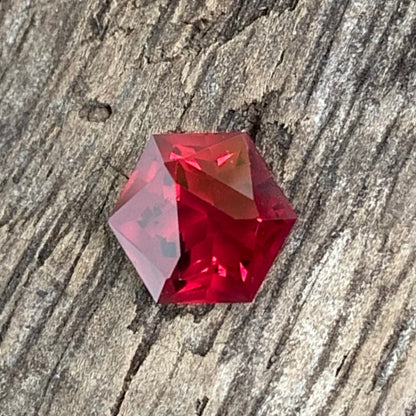 Natural Red Garnet Hexagon Fancy Lotus Cut Design 1.45 Ct Loose Gemstone for Jewelry Making