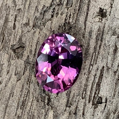 Reddish Purple Spinel Natural Unheated / Untreated 1.15 Ct Oval Loose Gemstone