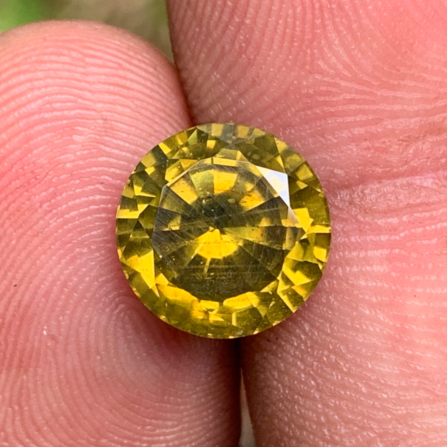 Yellow Zircon 10.4 mm Round 6.71 Ct Loose Gemstone For Contemporary Jewelry