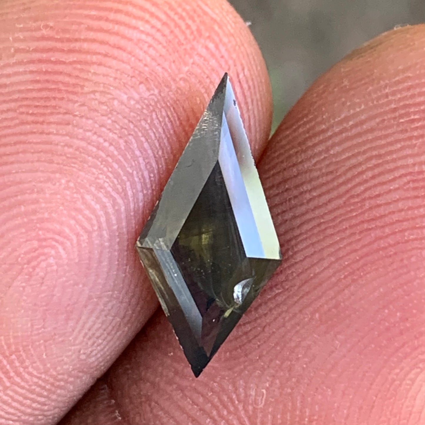 Deep Green Zircon Kite 2.5 Ct Loose Gemstone from Sri Lanka
