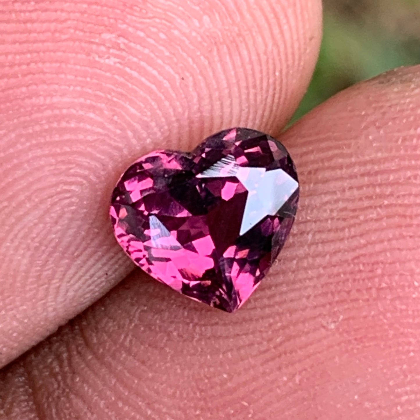 Pink Spinel Heart 1.69 Ct Loose Gemstone For Contemporary Jewelry