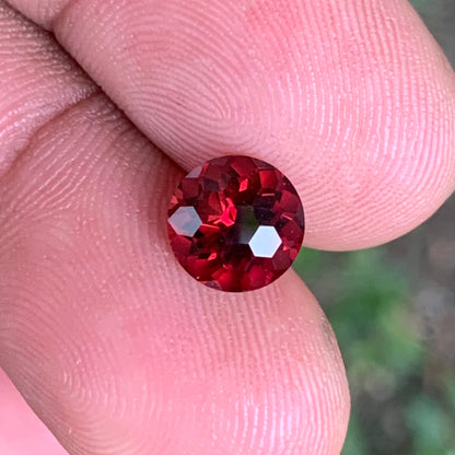 Garnet Round 8 mm / 2.30 Ct Fancy Football Cut Loose Gemstone For Contemporary Jewelry