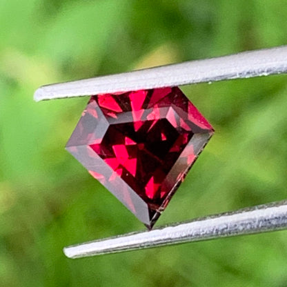 Red Garnet Kite 1.95 Ct Natural Geometric Shape Unheated Loose Gemstone from Sri Lanka
