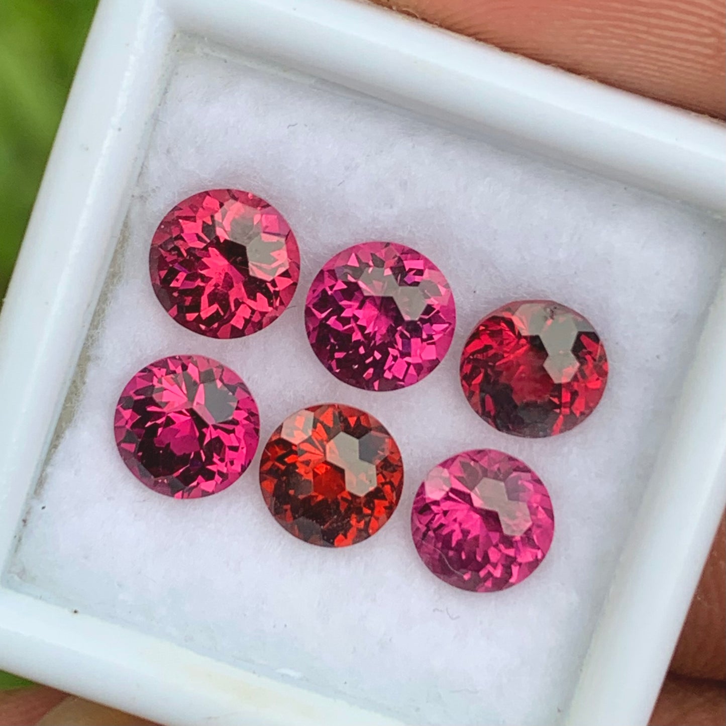 Red Garnet 5.5 mm Football Cut Rounds 5.10 Ct / 6 Stones Parcel of Natural Loose Gemstones From Sri Lanka&nbsp;