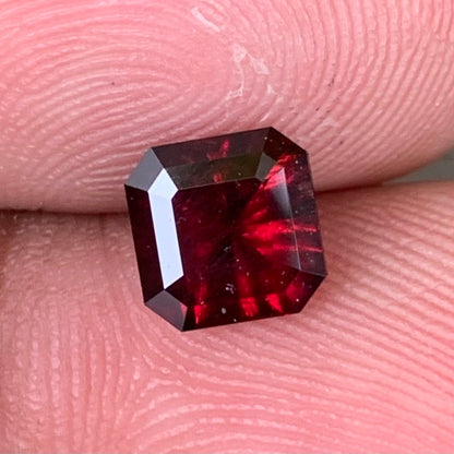 Deep Red Garnet Corner Cut Square 1.39 Ct Natural Loose Gemstone for Jewelry Making