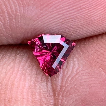 Red Garnet Fantasy / Concave Cut Fancy Shield 0.54 Ct Natural Loose Gemstone For Jewelry Making