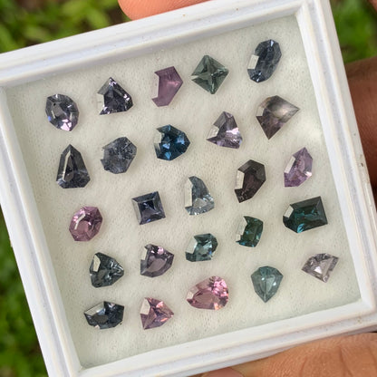 Spinel Geometric Shape Stones Parcel At Wholesale Price 12.21 Ct / 25 Stones