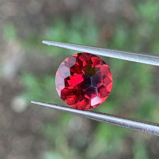 Garnet Round 8 mm / 2.30 Ct Fancy Football Cut Loose Gemstone For Contemporary Jewelry