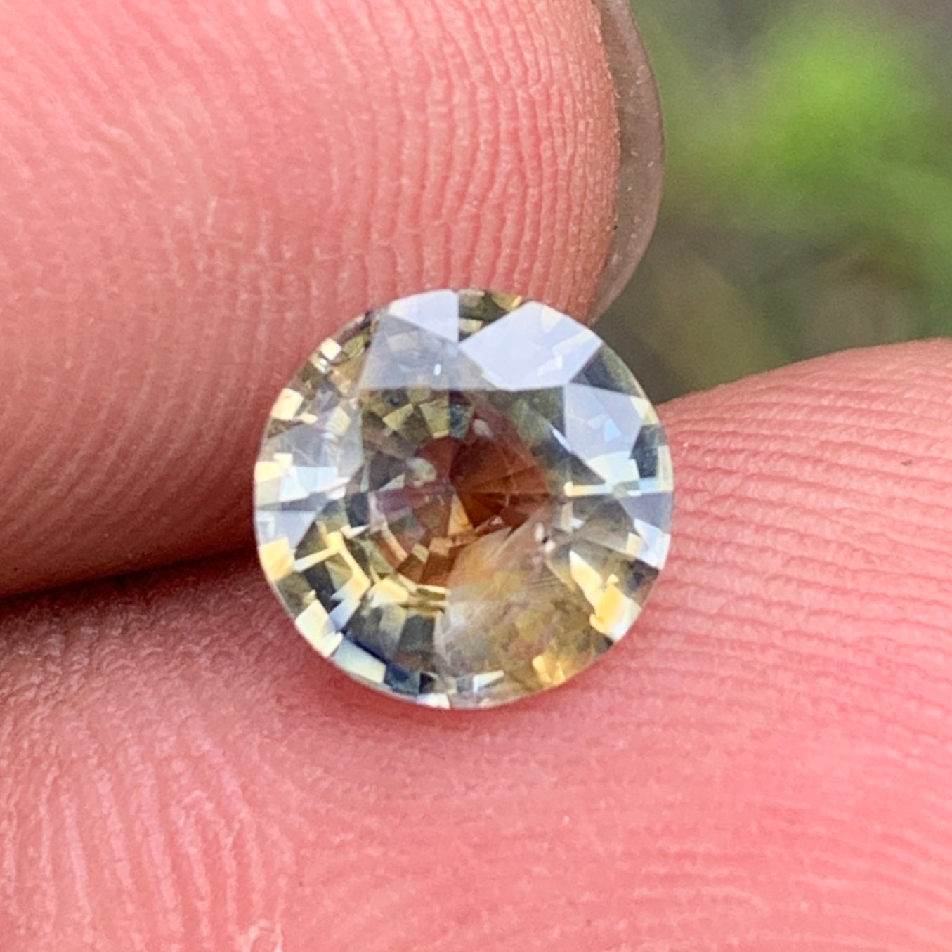 Yellow & Blue Bicolor Sapphire 7.5 mm Round 1.78 Ct Natural Loose Gemstone For Jewelry Making 💎✨