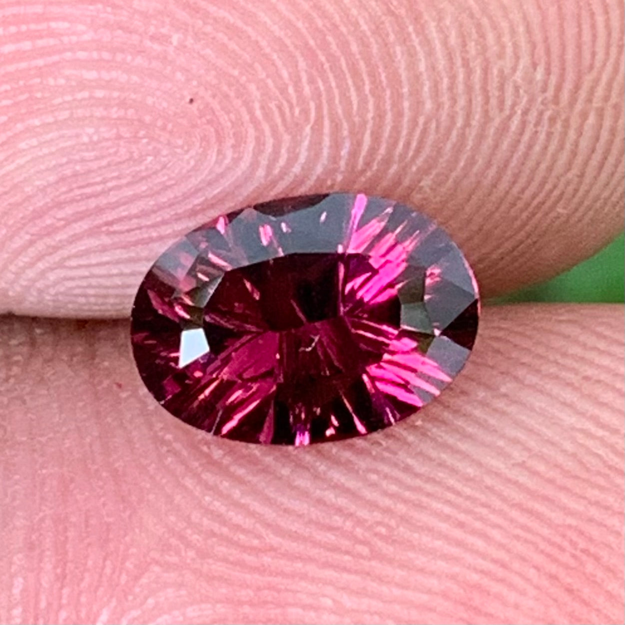 Red Garnet Fantasy Cut / Concave Cut Oval 1.75 Ct Natural Loose Gemstone For Jewelry Making