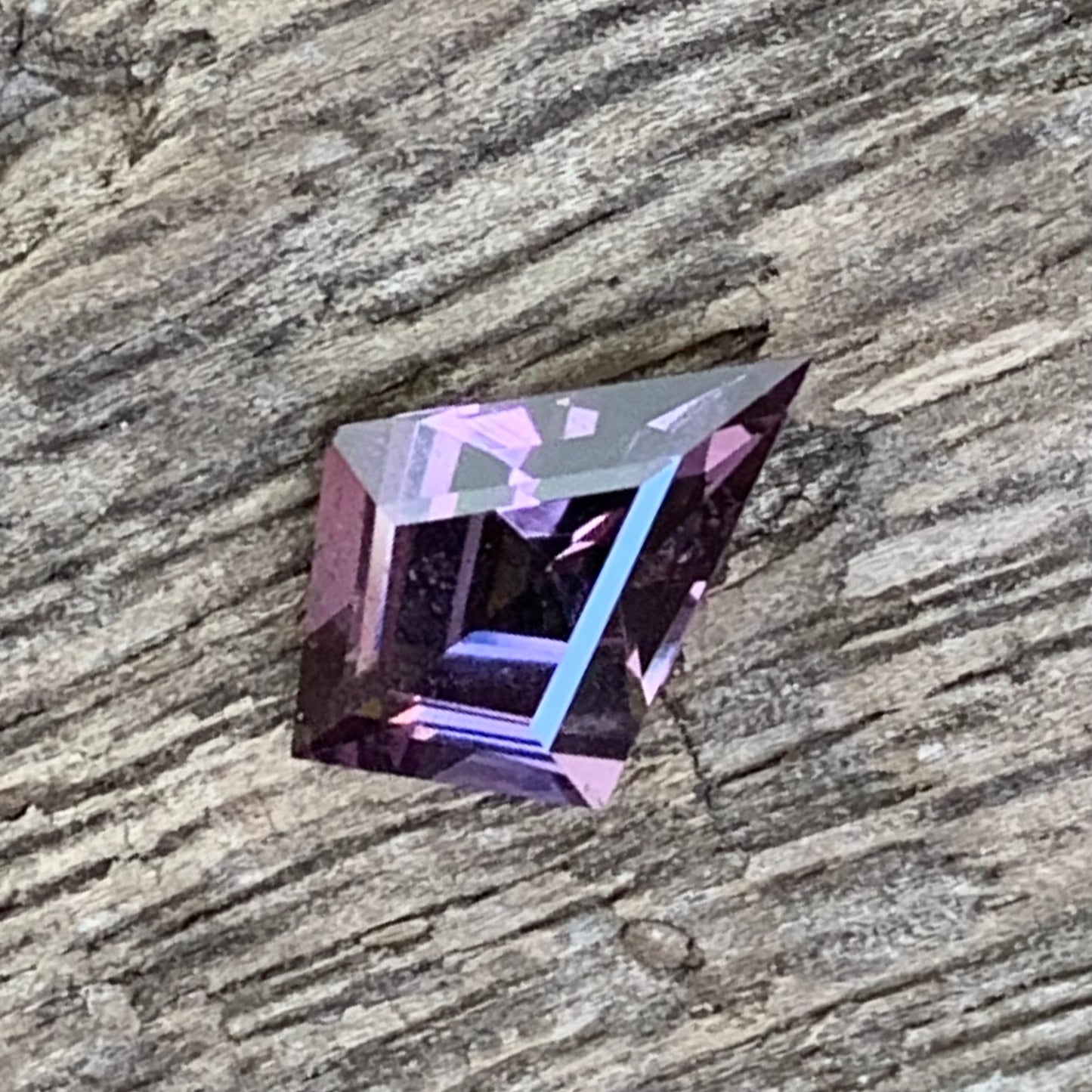 Velvet Spinel Kite 1.05 Ct Loose Gemstone From Sri Lanka