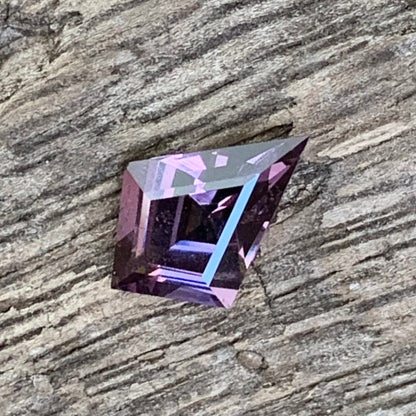 Velvet Spinel Kite 1.05 Ct Loose Gemstone From Sri Lanka