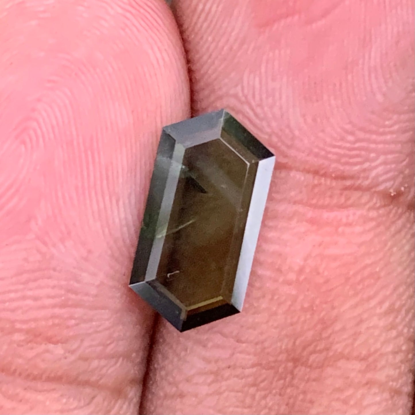 Portrait Cut Green Zircon Elongated Hexagon Tablet 2.1 Ct Natural Loose Gemstone For Jewelry