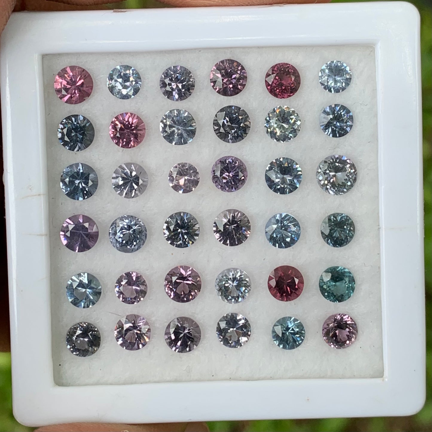 Spinel Rounds 4-5 mm Size 12.62 Ct / 36 Stones Natural Loose Gemstones For Jewelry Making