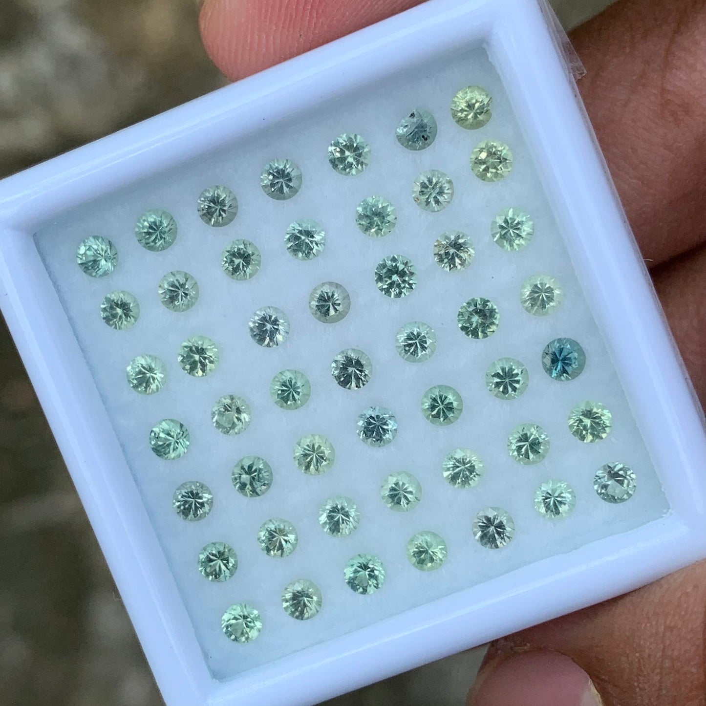 Green Sapphire 2.7 mm Rounds 4.8 Ct Loose Gemstone Parcel of 49 Stones