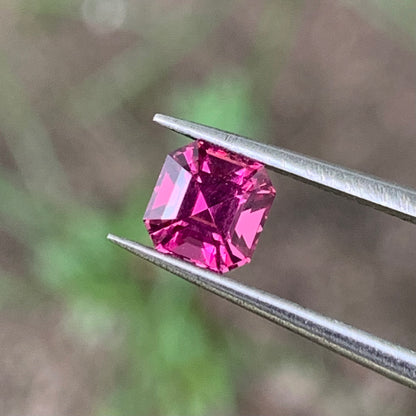 Pink Garnet Corner Cut Square 0.95 Ct Natural Loose Gemstone For Jewelry Making
