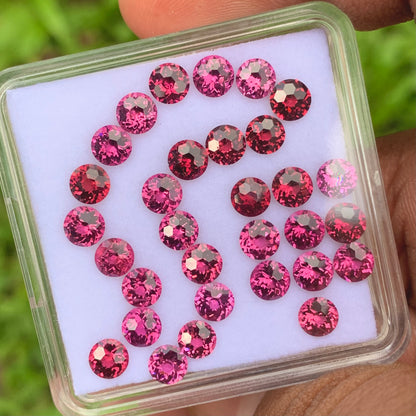 Red Garnet 4.5 mm Football Cut Rounds 13.70 Ct / 31 Stones Parcel of Natural Loose Gemstones From Sri Lanka