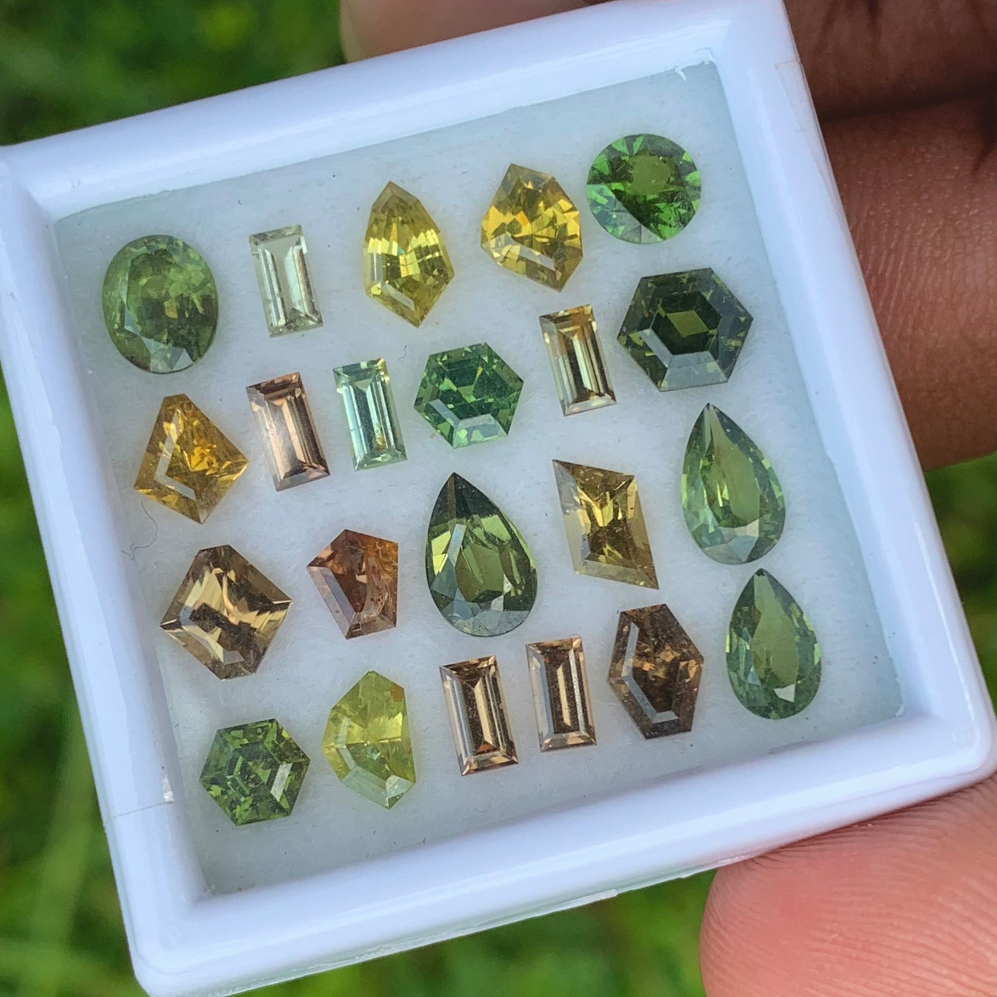 Zircon Different Geometric Shapes Stones Parcel 12.80 Ct / 22 Stones Multicolor Natural Loose Gemstones