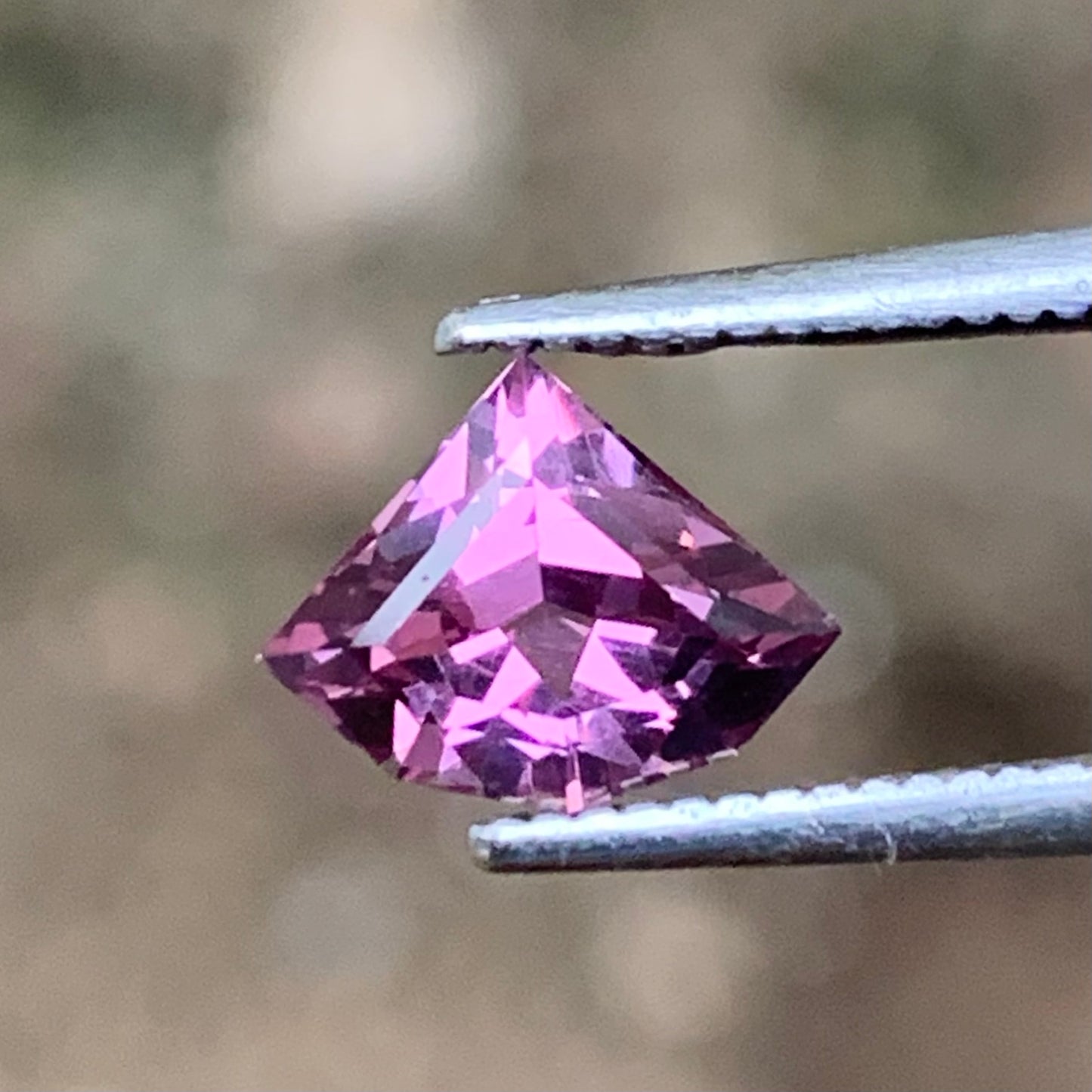 Purple Spinel Geometric Shape Shield 1.01 Ct Natural Loose Gemstone for Jewelry Making