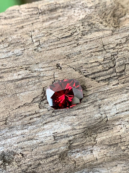 Garnet Deep Red Modified Rectangular Cushion 7 mm / 1.23 Ct Natural Loose Gemstone For Jewelry Making