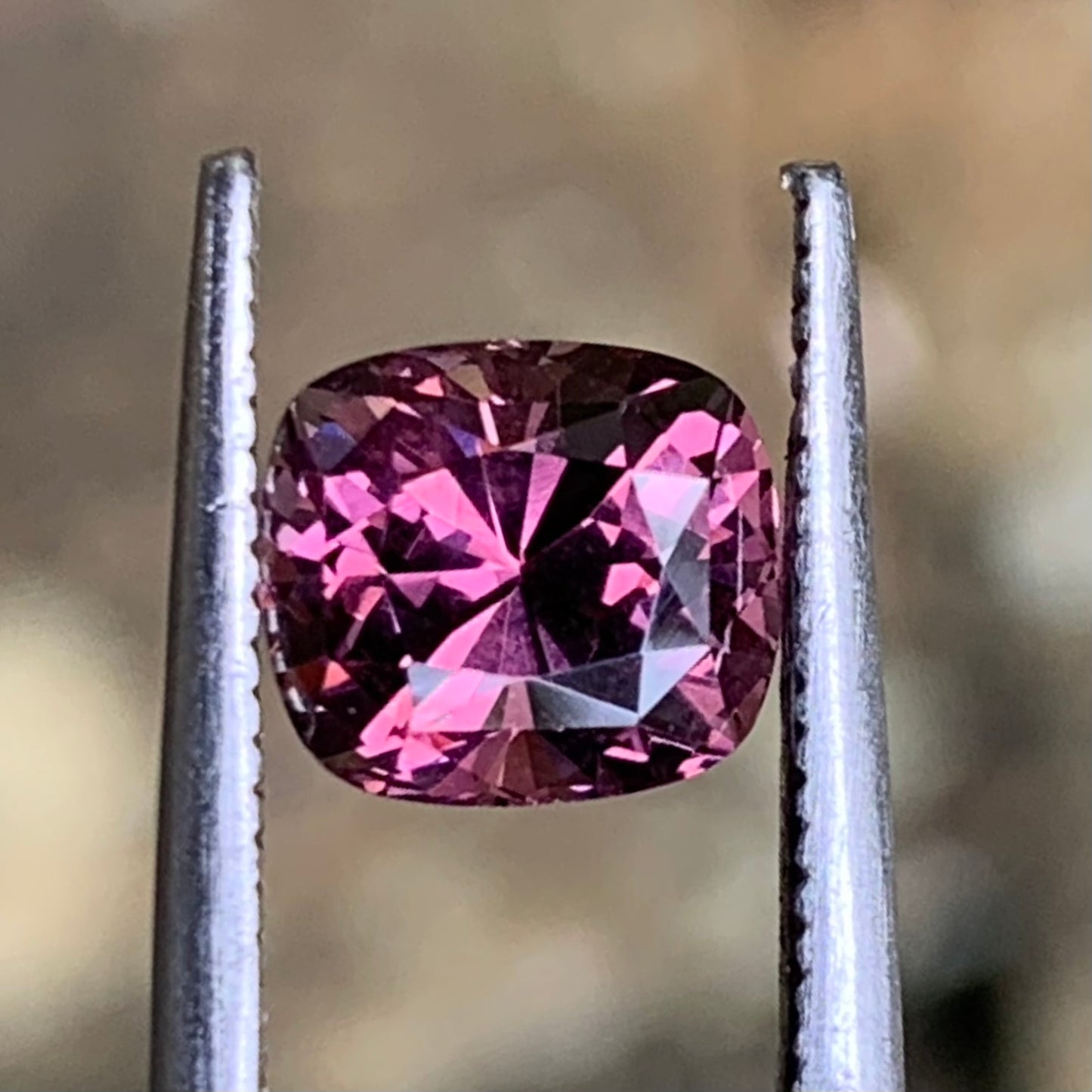 Velvet Spinel Rectangular Cushion 1.96 Ct Loose Gemstone For Jewelry Making