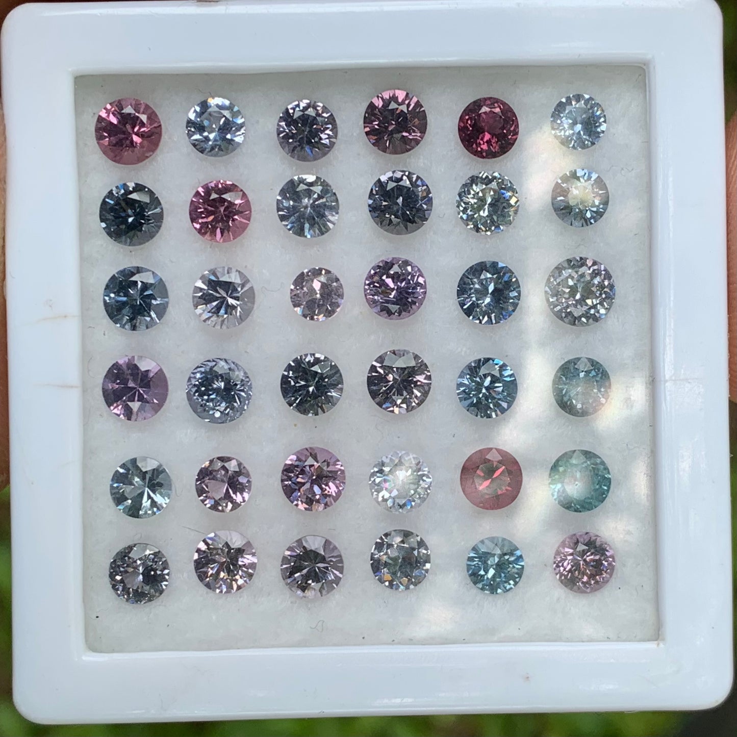 Spinel Rounds 4-5 mm Size 12.62 Ct / 36 Stones Natural Loose Gemstones For Jewelry Making