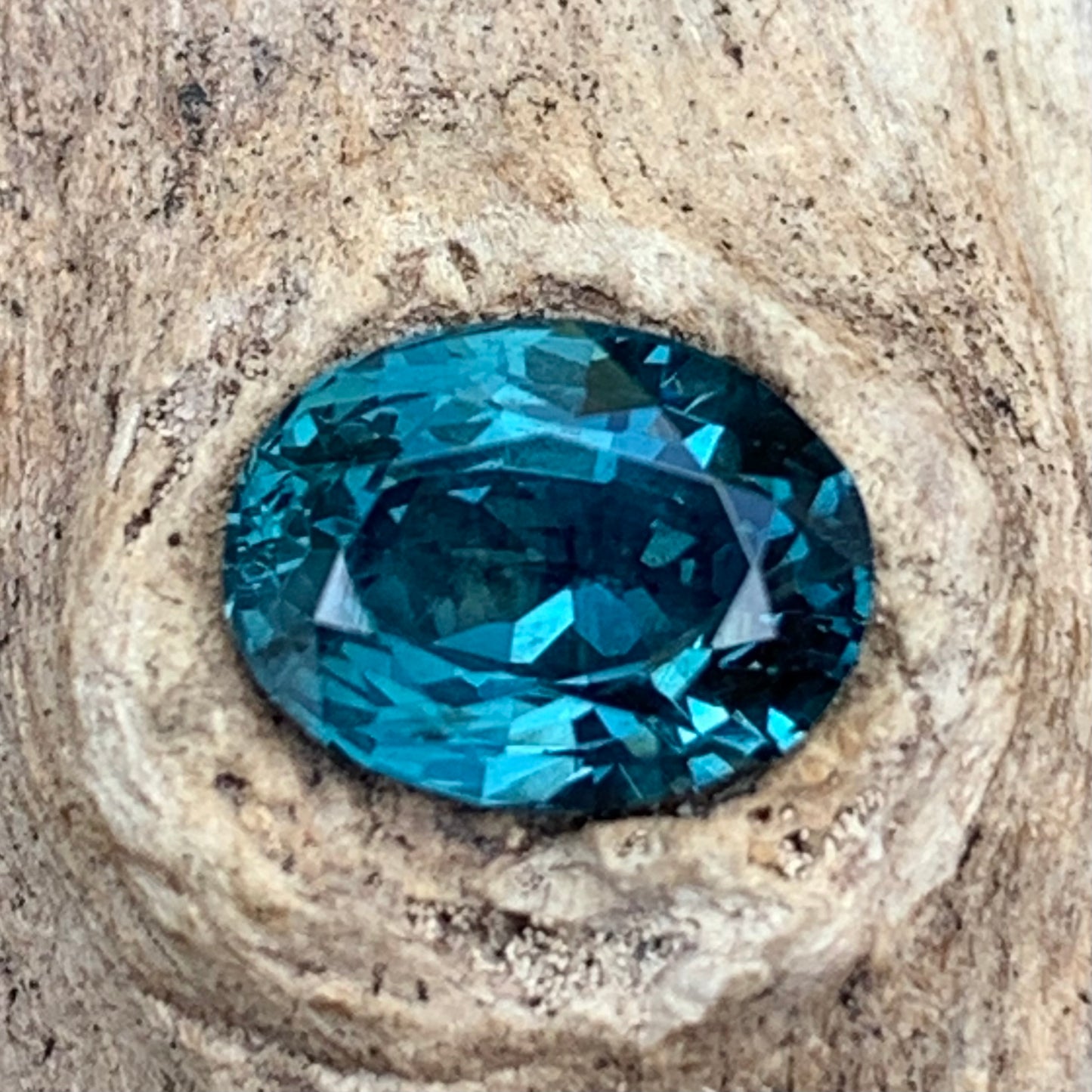 Green Spinel Oval 1.85 Ct Natural Loose Gemstone