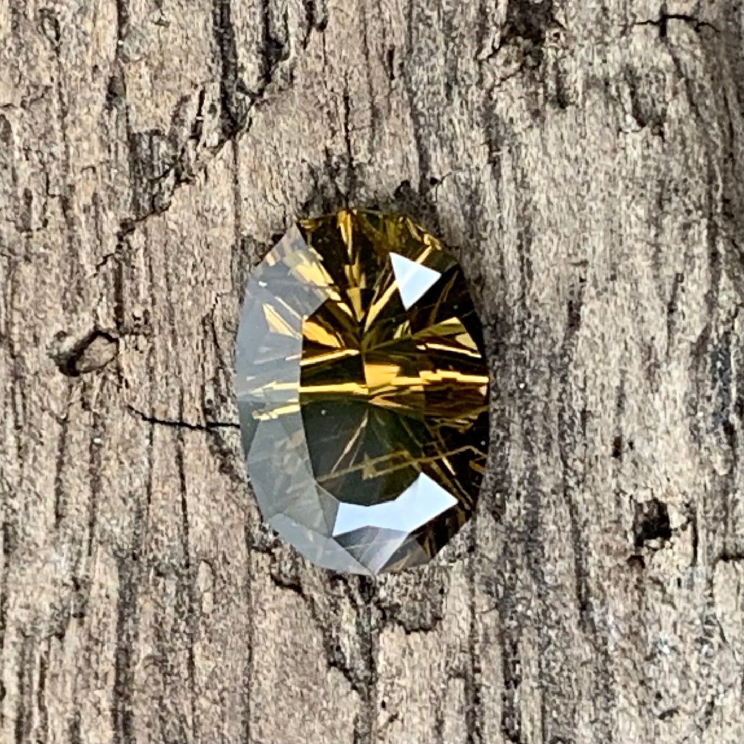 Yellowish Brown Zircon Fantasy Cut / Concave Cut Modified Oval 0.89 Ct Natural Loose Gemstone For Jewelry Making