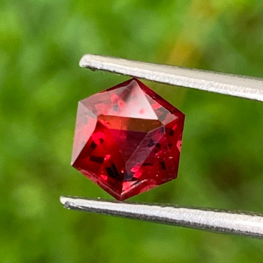 Natural Red Garnet Hexagon Fancy Lotus Cut Design 1.55 Ct Loose Gemstone for Jewelry Making