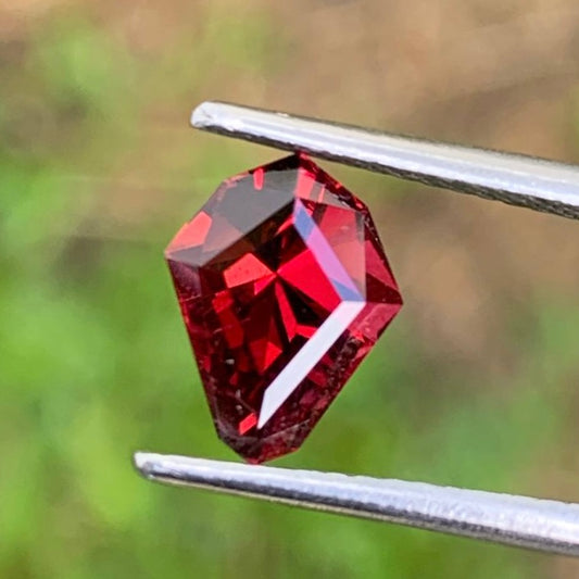 Deep Red Garnet Geometric Cut Shield 1.85 Ct Natural Unheated Loose Gemstone from Sri Lanka