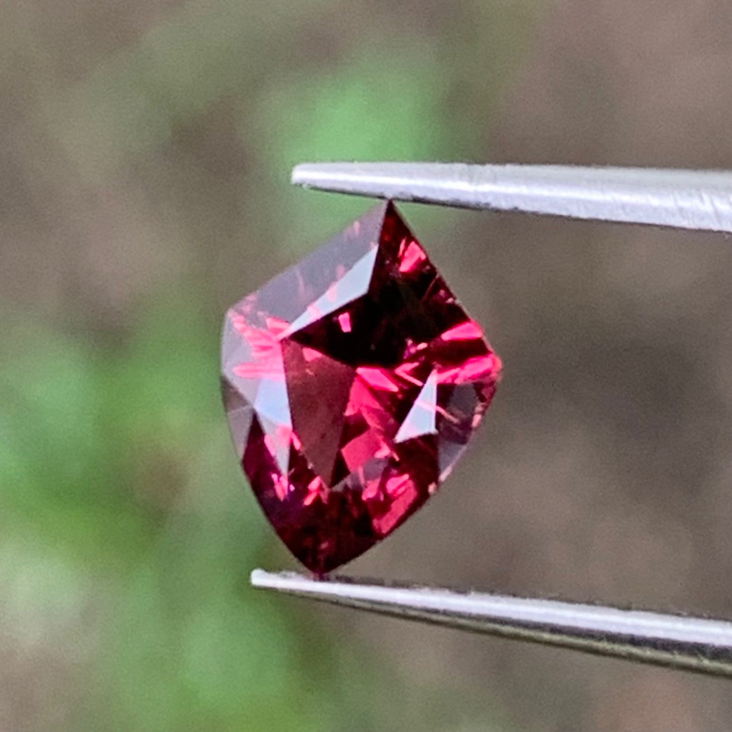 Red Garnet Fantasy / Concave Cut Shield 0.58 Ct Natural Loose Gemstone For Jewelry Making
