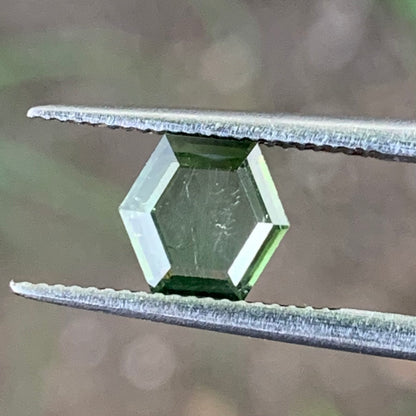 Portrait Cut Green Zircon Hexagon Tablet 0.87 Ct Natural Loose Gemstone For Jewelry