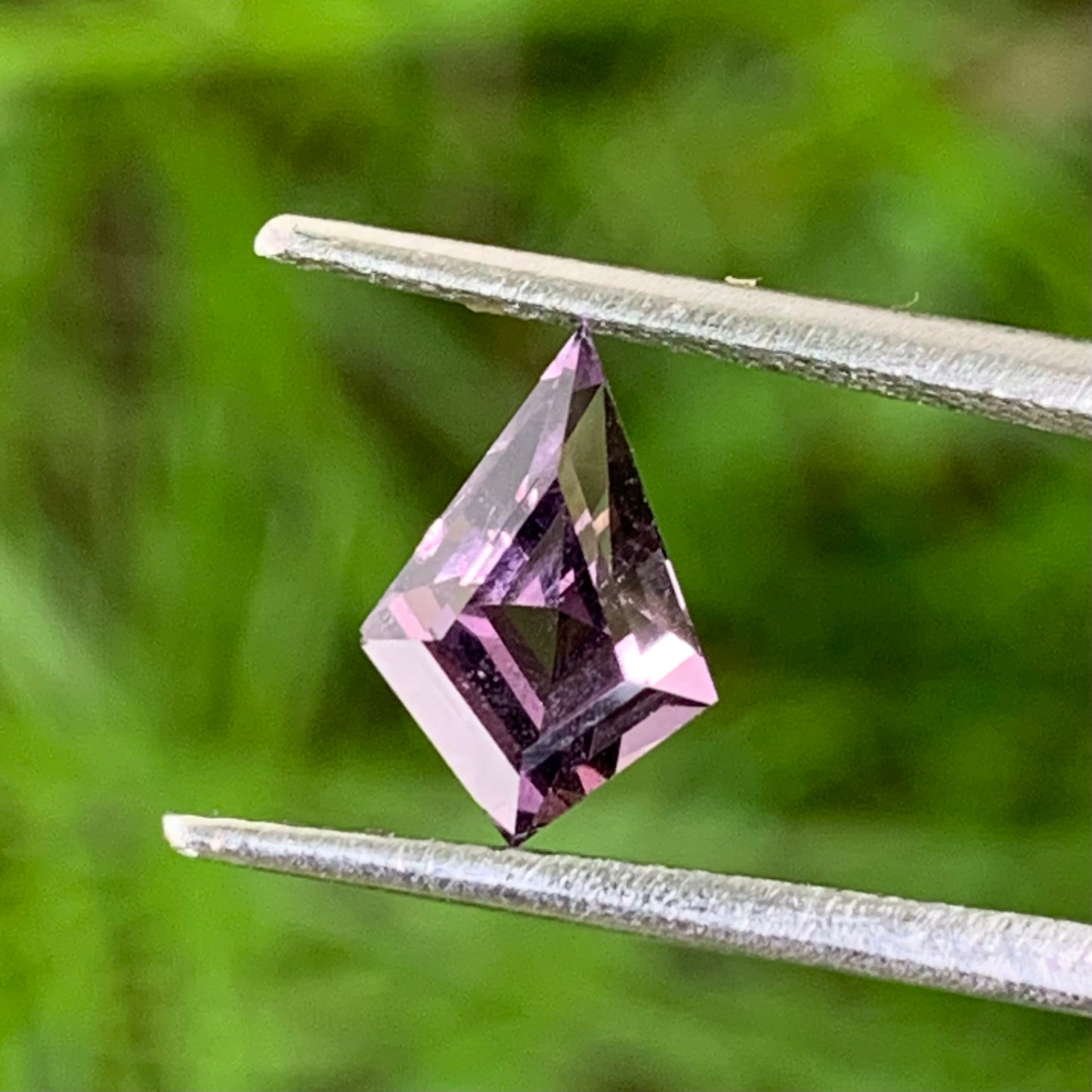 Velvet Spinel Kite 1.05 Ct Loose Gemstone From Sri Lanka
