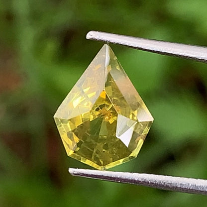 Lime Green Zircon Geometric Shape Shield 3.80 Ct Natural Unheated Loose Gemstone From Sri Lanka