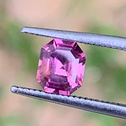Orangish Purplish Pink Spinel Octagon 0.95 Ct Natural Loose Gemstone for Center Stone from Sri Lanka