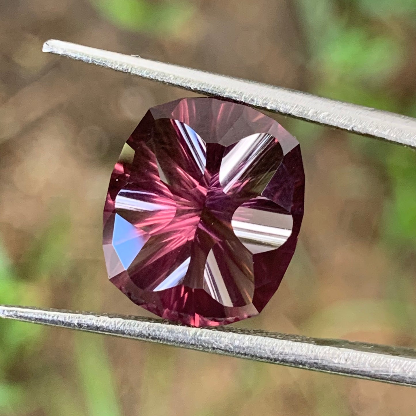 Velvet Spinel Concave Cut / Fantasy Cut Rectangular Cushion 6.61 Ct Natural Loose Gemstone From Sri Lanka