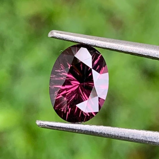 Natural Spinel Oval 1.43 Ct Velvet Concave Cut Loose Gemstone For Jewelry Making
