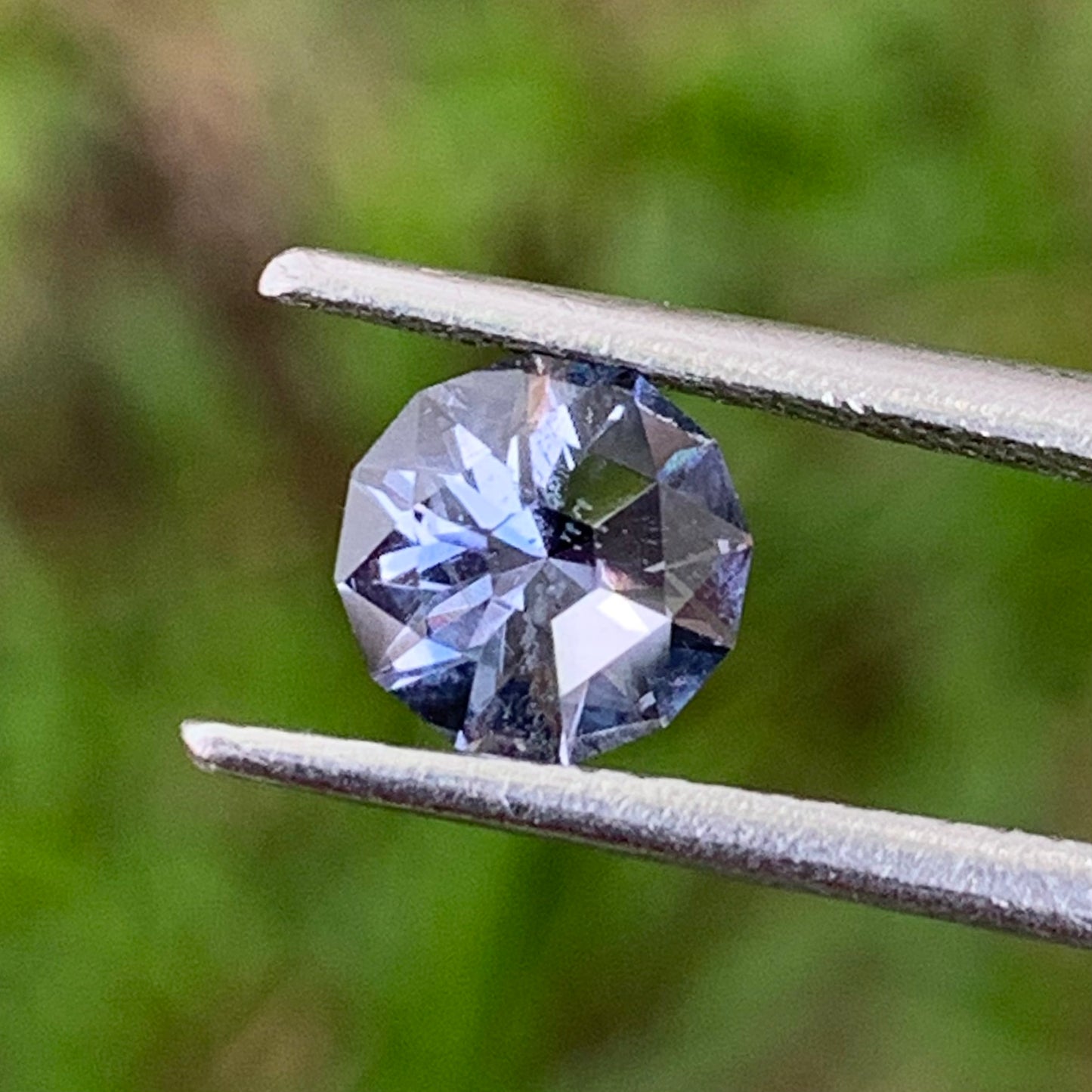 Spinel Polygonal Flower Cut Bluish Grey Round 6 mm / 0.73 Ct Natural Loose Gemstone For Jewelry