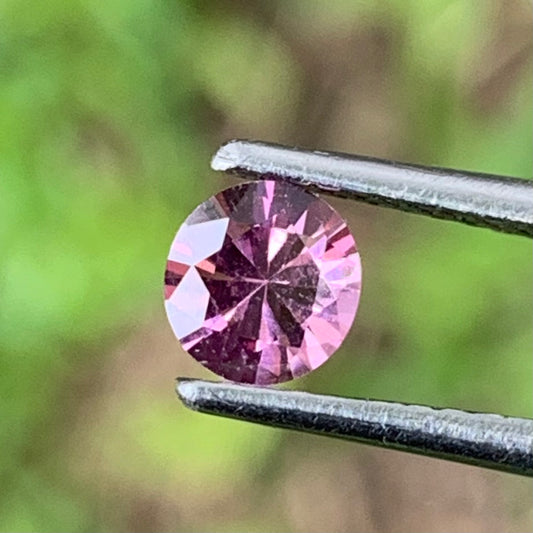 Purplish Pink Spinel Roundish Oval 4.6 mm / 0.44 Ct Flower Cut Loose Gemstone For Jewelry Making