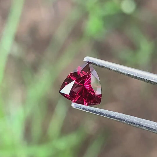 ✨ Red Garnet Concave Cut / Fantasy Cut Trillion 0.75 Ct Natural Loose Gemstone From Sri Lanka 💎