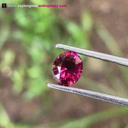 Red Garnet Fantasy Cut / Concave Cut Geometric Shape Shield 1.03 Ct Natural Loose Gemstone For Jewelry Making 💎✨
